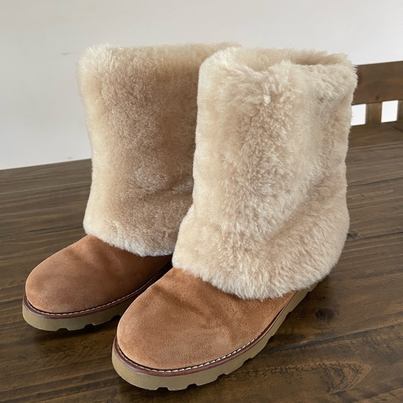 UGG Shoes - UGG Shearling chestnut boots size 8 ladies